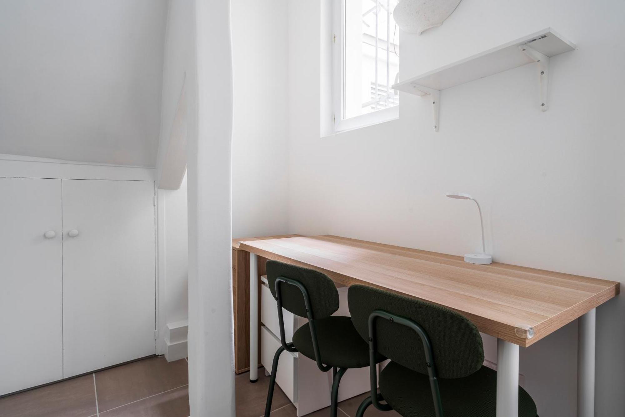 Apart Merryland Paris Chatelet Exterior photo